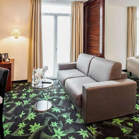 卢尔德帝国美居酒店 4* 卢德