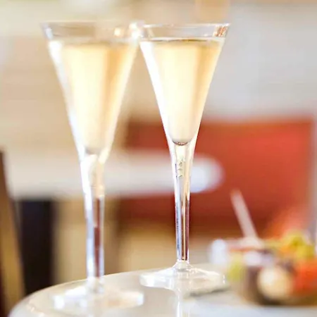 Mercure Imperial Hotel 4*